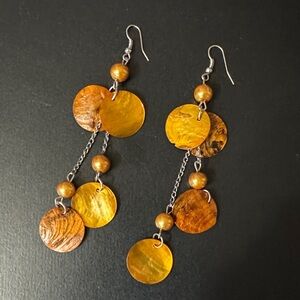 Elegant Gold Dangle Shell Earrings